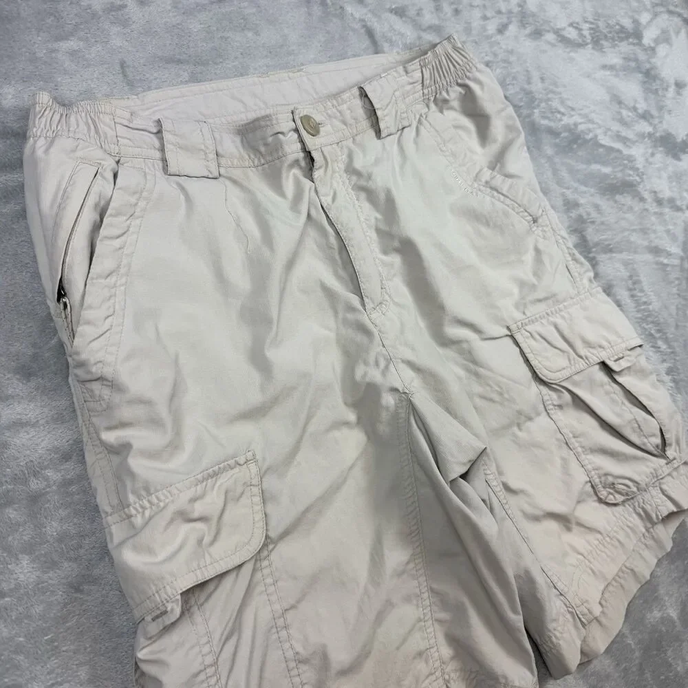 Columbia Titanium Cargo Shorts Men’s Small Beige Khaki Nylon Hiking Outdoor